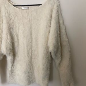 Cozy cream Anthropologie eyelash sweater M